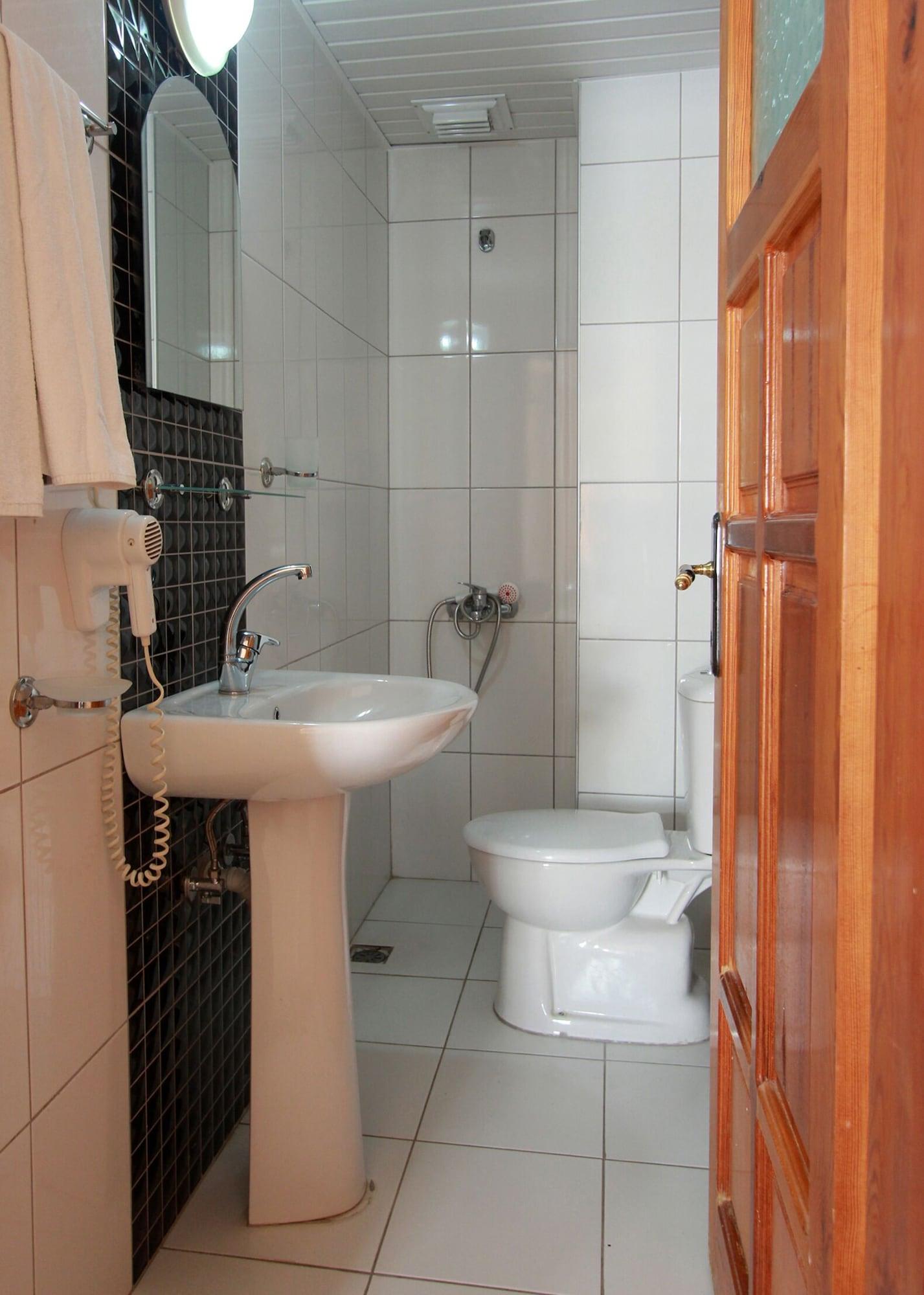 Damlatas Elegant Apart Hotel Аланя Екстериор снимка