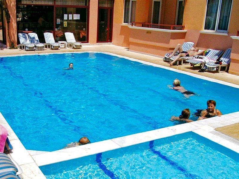 Damlatas Elegant Apart Hotel Аланя Екстериор снимка