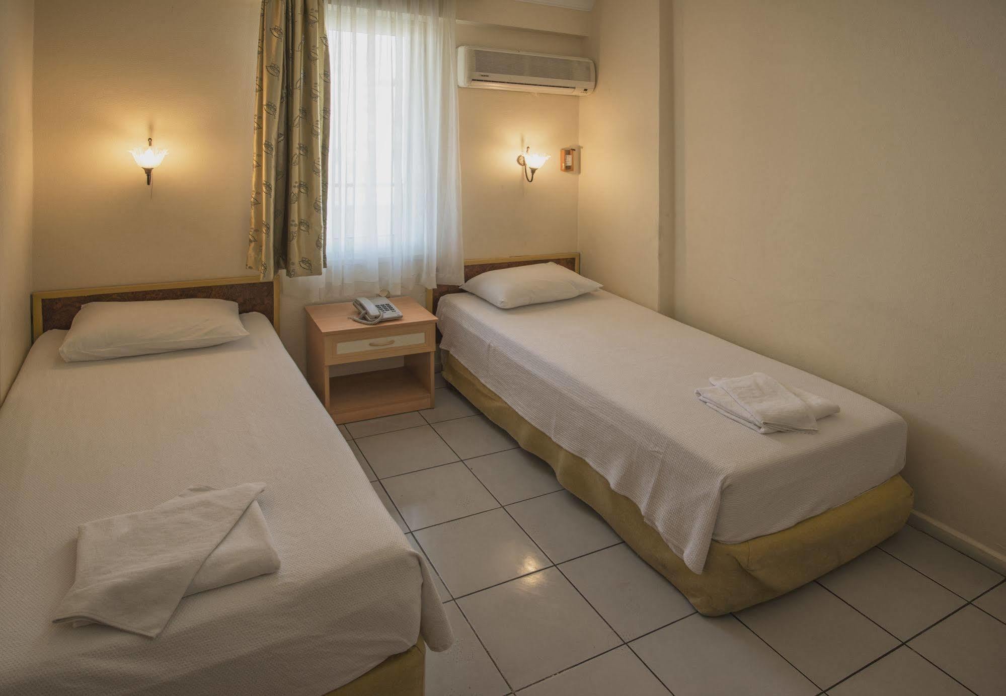 Damlatas Elegant Apart Hotel Аланя Екстериор снимка