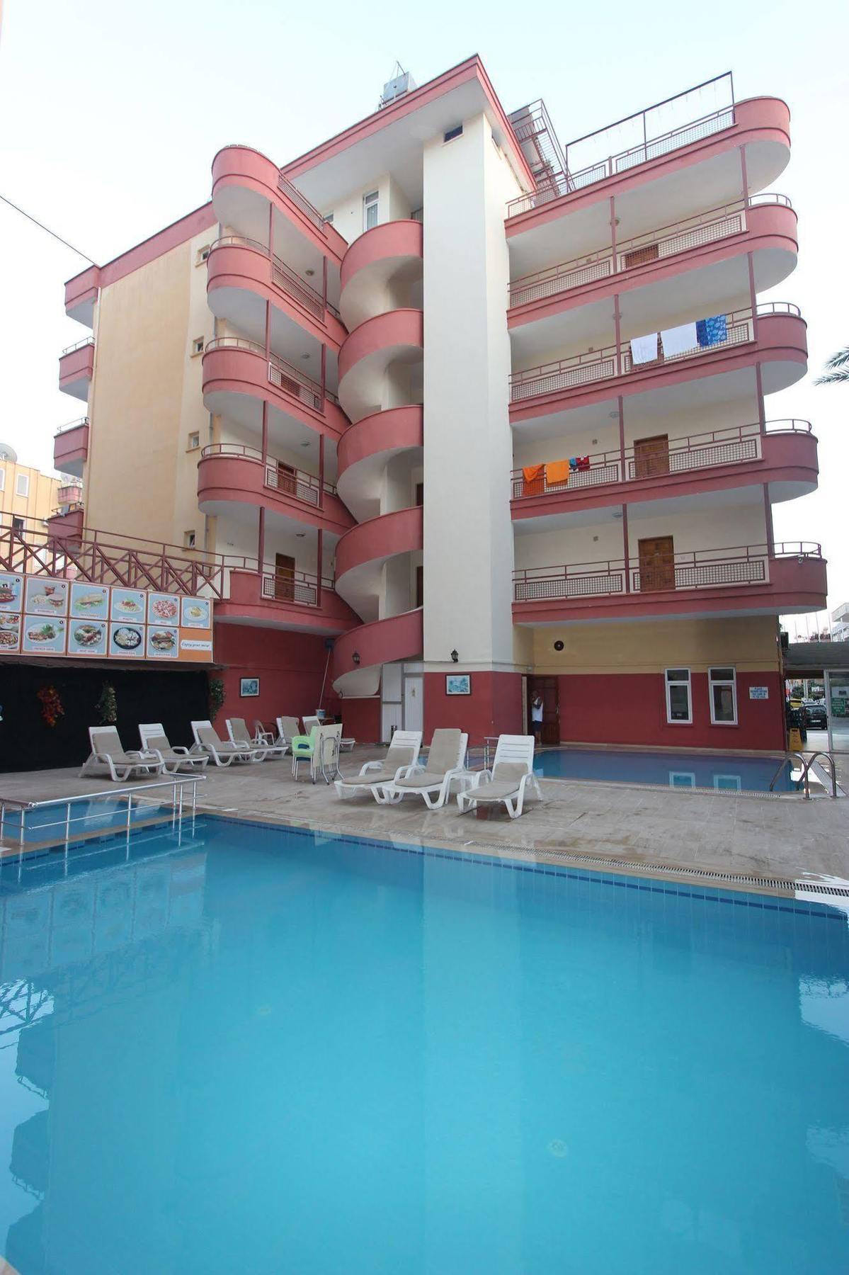 Damlatas Elegant Apart Hotel Аланя Екстериор снимка